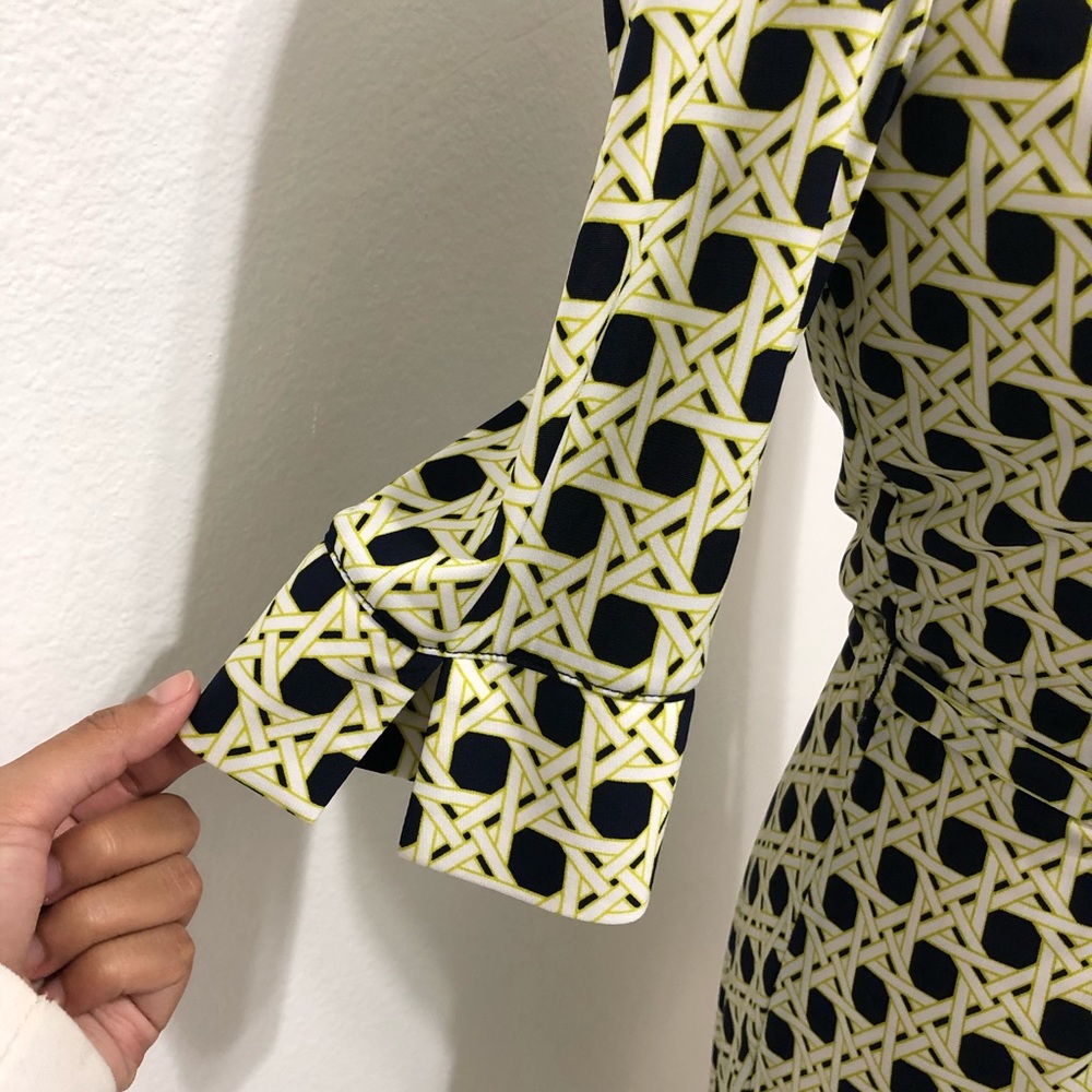 🩷Sale🩷Laundy by Shelli Segal graphic knee-length dress - EUC - Size 6 - Picture 8 of 8